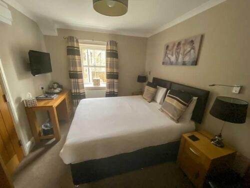 OFFSITE kingsize Room